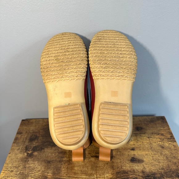 G.H. Bass & Co. Lace-Up Boots - Picture 15 of 15